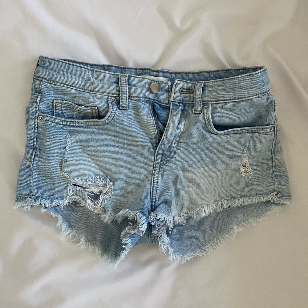 H&M ripped Jean shorts